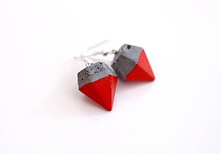 Náušnice - Betónové diamanty červené - 6846053_