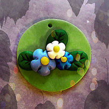 Náhrdelníky - ,,Prírodný" FIMO prívesok (kvety) - 6861463_