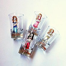 Nádoby - Ručne maľované poháre - miniatúrky karikatúry podľa fotografie "Orient dancers" - 6889747_