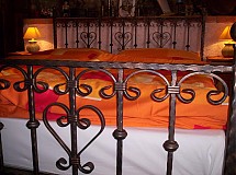 Nábytok - Kovová štýlova posteľ PILOTEK II - 1441278