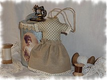 Dekorácie - Vintage šatičky s levandulou - 1574152