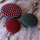 Materiál ručne robený - Buttonky v jesenných svetríkoch - 1858592