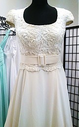 Šaty - elegantné krajkové svadobné šaty /krémové - 1962267