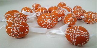 Dekorácie - KRASLICE /slepačie maľované vajíčka/ - tmavá orange - 2117525