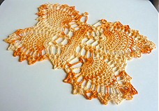 Dekorácie - Háčkovaná dekorácia "Motýľ", oranžový - 2410641