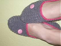 Ponožky, pančuchy, obuv - papučky s buttonkou - 2414548