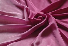 Šatky - Purpurový malovaný hedvábný šátek - 2433091