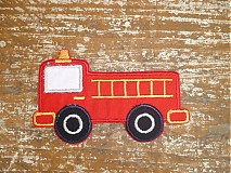 Materiál ručne robený - fire truck( aplikácia- našivka) malá - 2477323
