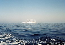Fotografie - loď na mori - 2543654