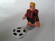 Hračky - Drevený futbalista s loptou - 806133