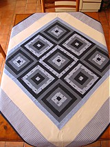 Úžitkový textil - Modrý patchworkový obrus - 810844
