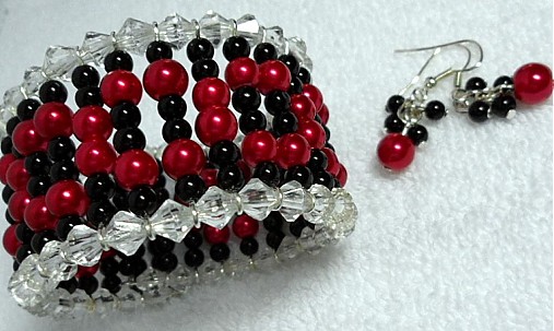 Náramok a náušnice