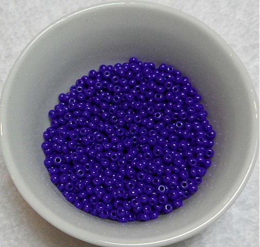Rokajl 11/0 PRECIOSA 2mm-10g (tm.modrá)
