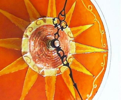 Ručne maľované hodiny SLNKO mandala