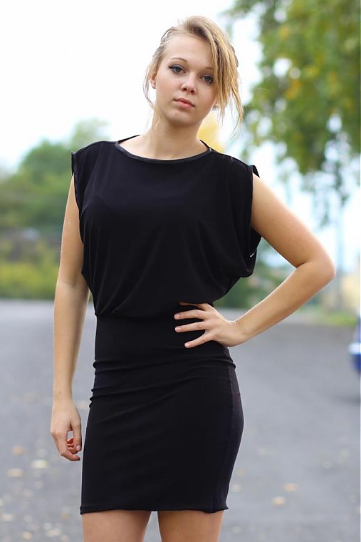 Elegatné čierne šaty