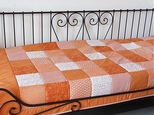  - Prehoz, vankúš patchwork vzor orandžové farby, prehoz 140x200 cm (prehoz 100x200 cm) - 3537795