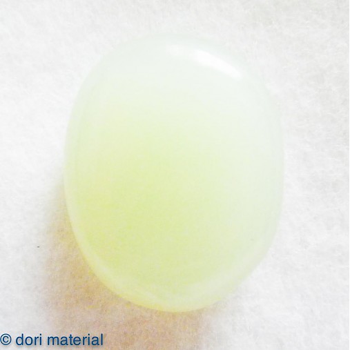 Minerály - jadeit 31 x 25 x 10 mm - 3601635