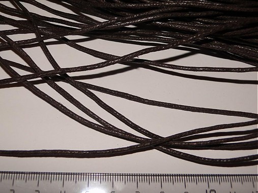 Bavlnená voskovaná šnúrka 2mm-1m (hnedá)
