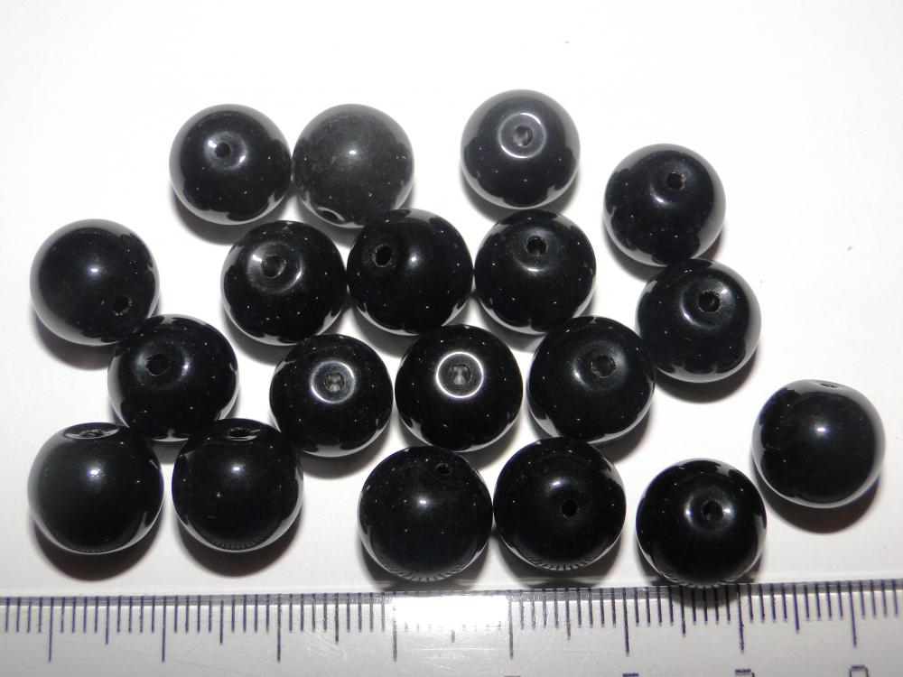 Sklenené korálky -čierna