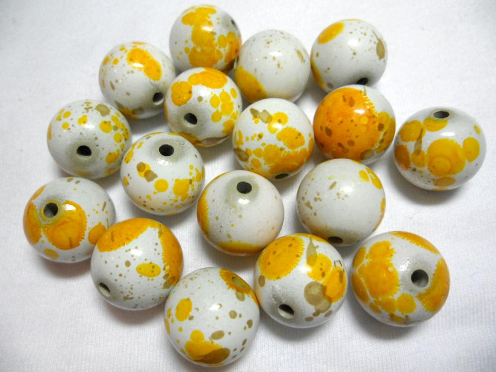 Korálky DALMATIN plast 16mm