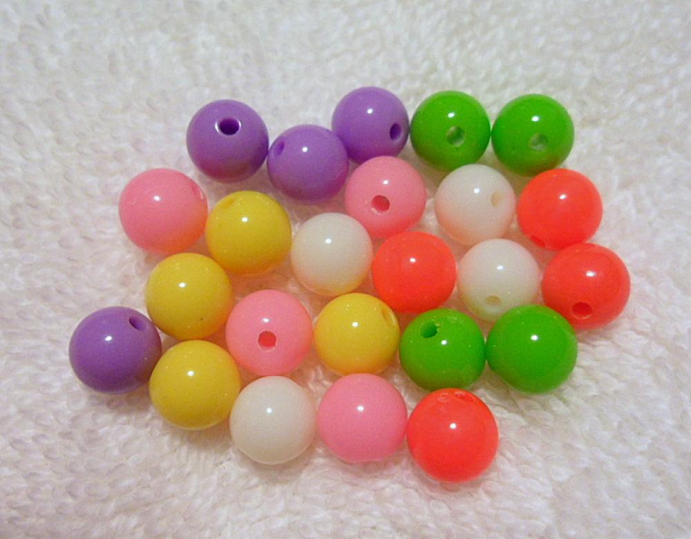 Korálky COLOR plast 8mm (MIX-24ks)