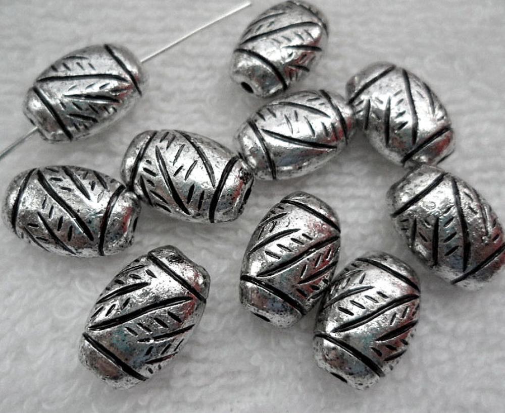 Plast oval 14x9x6mm-st.strieb-1ks