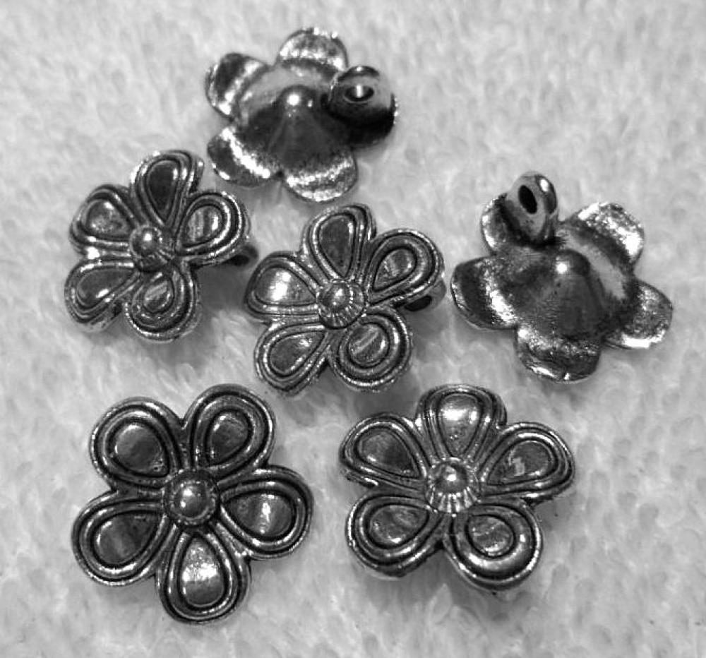 Kovový kvet 15mm-1ks