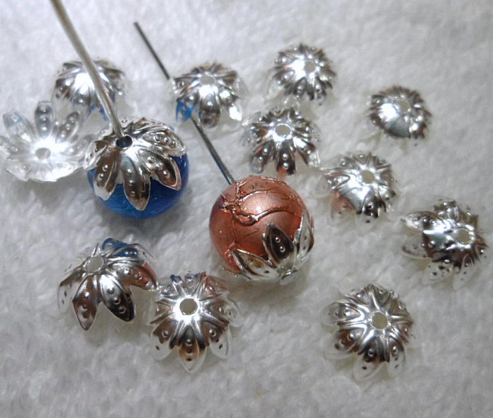 Kaplík kvet 9,8mm-strieb-10ks