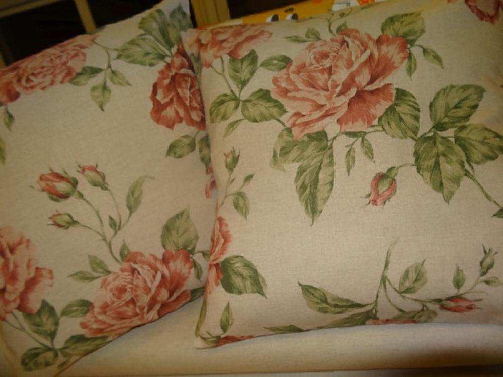 režné vidiecke vankúše....