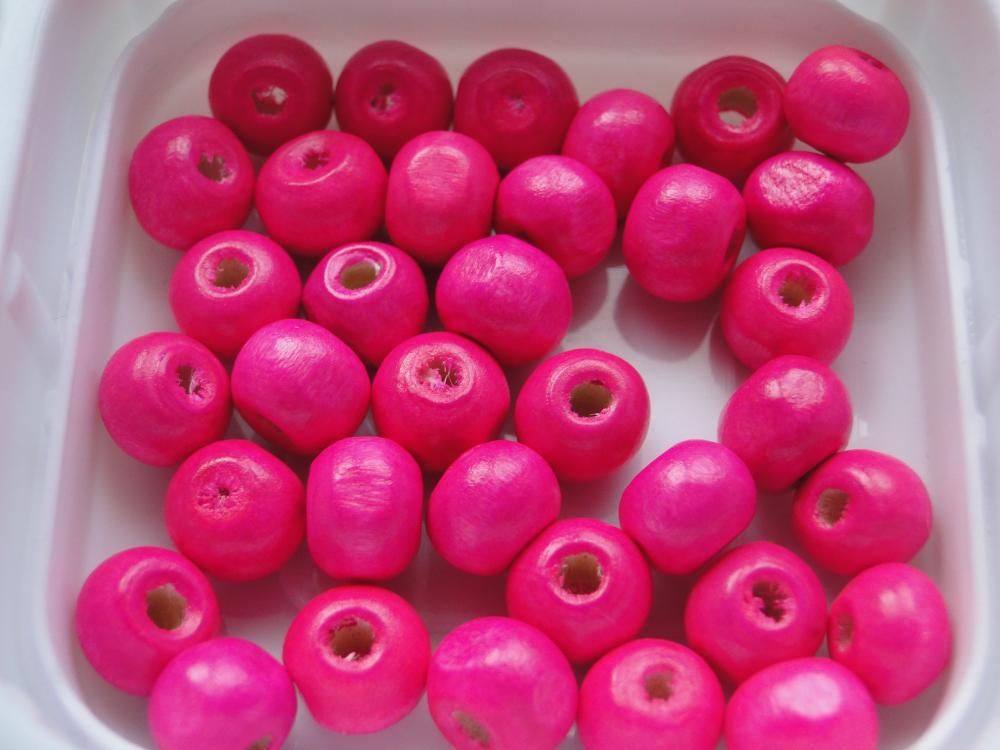 Drevené korálky 7x8mm-50ks (ružová ostrá)