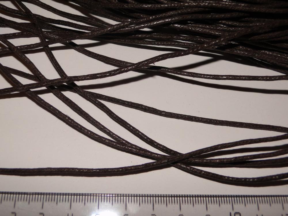 Bavlnená voskovaná šnúrka 2mm-1m (hnedá)