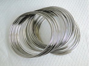 Suroviny - Pamäťový drôt-platina-100 ot. (50mm) - 1470952