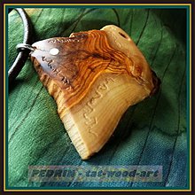 Náhrdelníky - drevený náhrdelník z VRBY  " Letící rybka " - 1478940