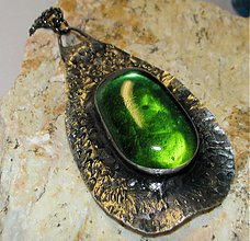 Náhrdelníky - Smaragdový amulet - 206829