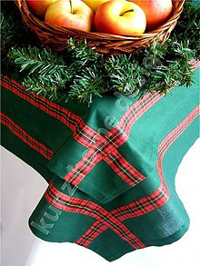 Úžitkový textil - Vianočný obrus s károvanou stuhou - 2076643
