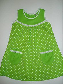 Detské oblečenie - Zelené bodkované šatôčky v.110 - zľava!! - 2186315