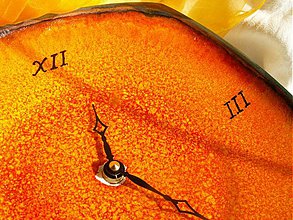 Hodiny - Nástenné hodiny, oranžové, keramické "slnečné II" - 2397277