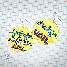 Náušnice - Jedným uchom dnu, druhým von - plastové náušnice - 2847774