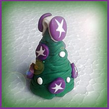 Dekorácie - 3D FIMO vianočné stromčeky (hviezdičky čučoriedkové) - 3459549