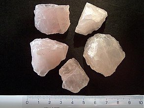 Minerály - Ruženín surový - 846945