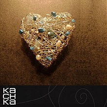 Náhrdelníky - Prívesok modravé drôtené srdce - 880857